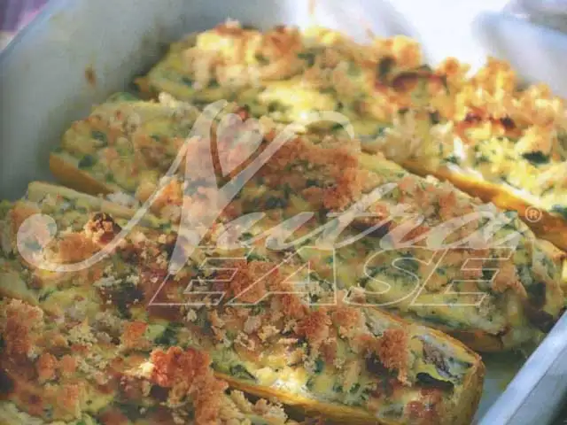 Calabacines Rellenos con Tomate y Queso