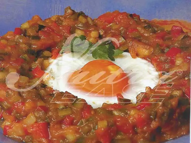 Corona de Huevos con Pisto Corona de Huevos con Pisto